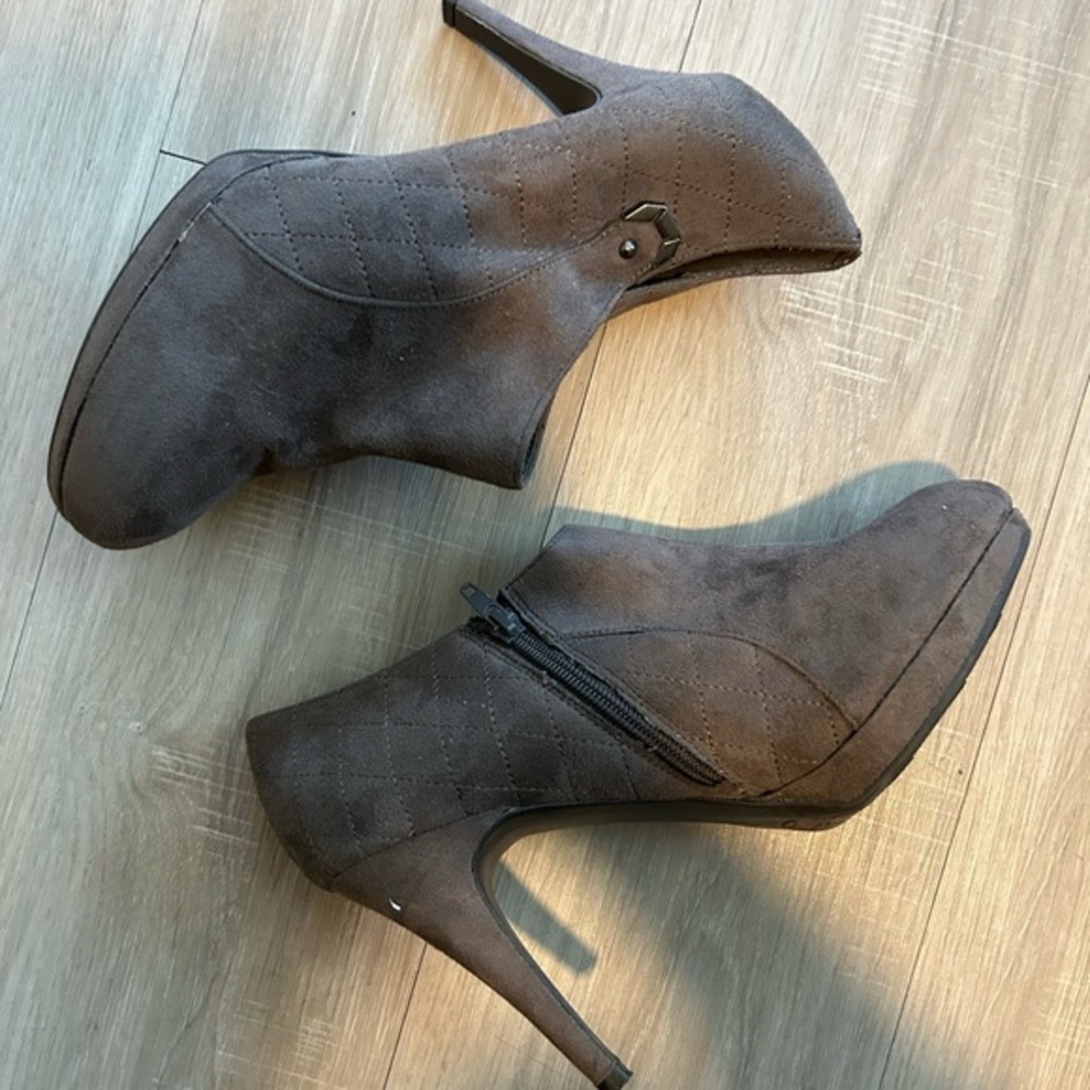 Women’s Dark gray suede ankle Pumps size 10 - Picture 2 of 10